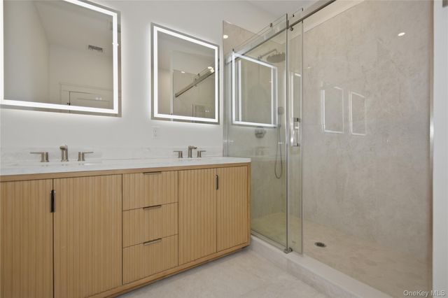 55 Stuyvesant Plaza, Mount Vernon, NY 10552