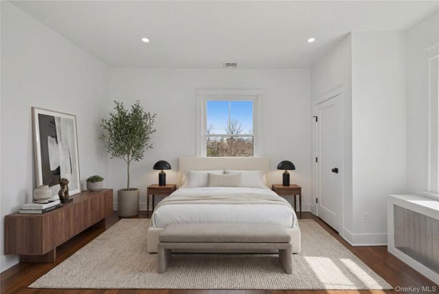 55 Stuyvesant Plaza, Mount Vernon, NY 10552