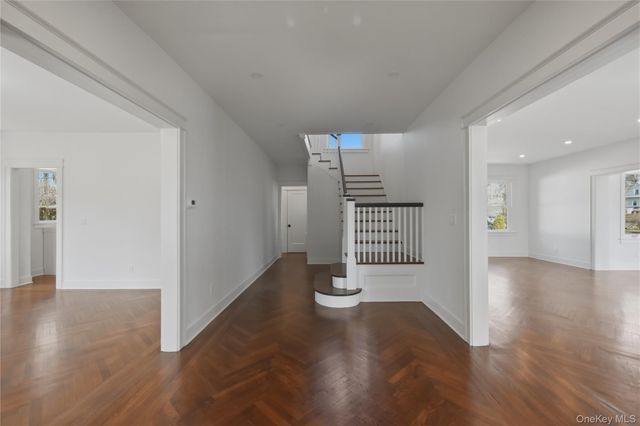 55 Stuyvesant Plaza, Mount Vernon, NY 10552