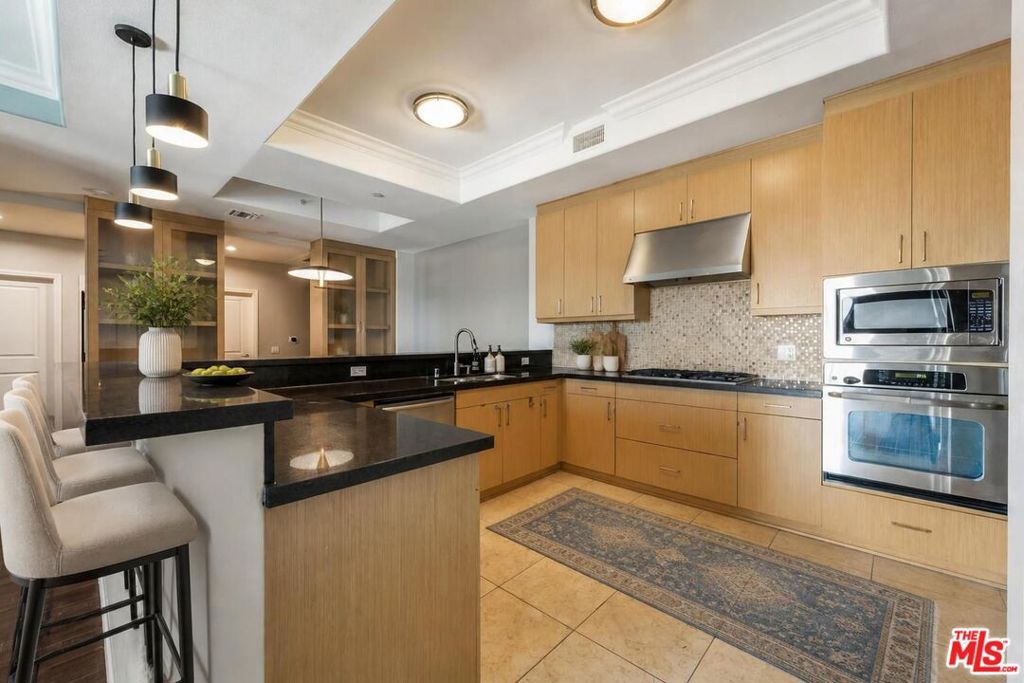 311 S Gramercy Place 602, Los Angeles, CA 90020 — photo 3