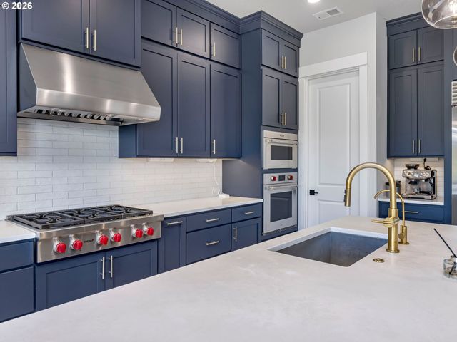 16059 Nw GOODERHAM St, Portland, OR 97229
