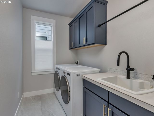 16059 Nw GOODERHAM St, Portland, OR 97229