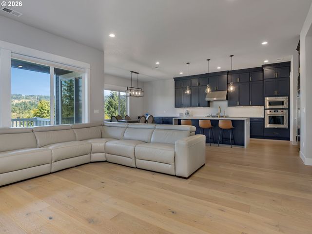 16059 Nw GOODERHAM St, Portland, OR 97229