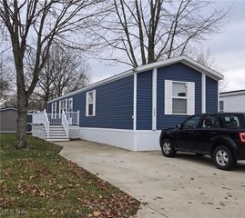 268 Westwoods Street, Amherst, OH 44001