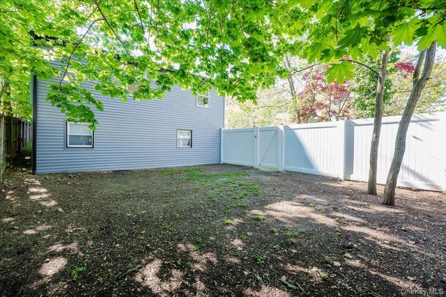 55 Hickory Road, Rocky Point, NY 11778
