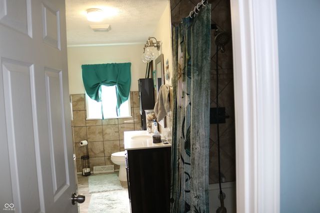 1266 N Morgantown Road, Greenwood, IN 46142