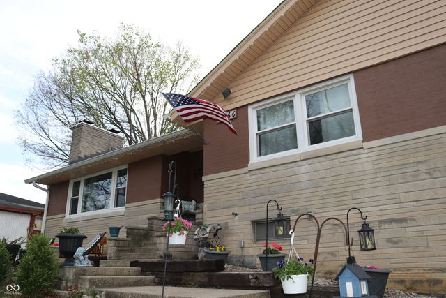 1266 N Morgantown Road, Greenwood, IN 46142