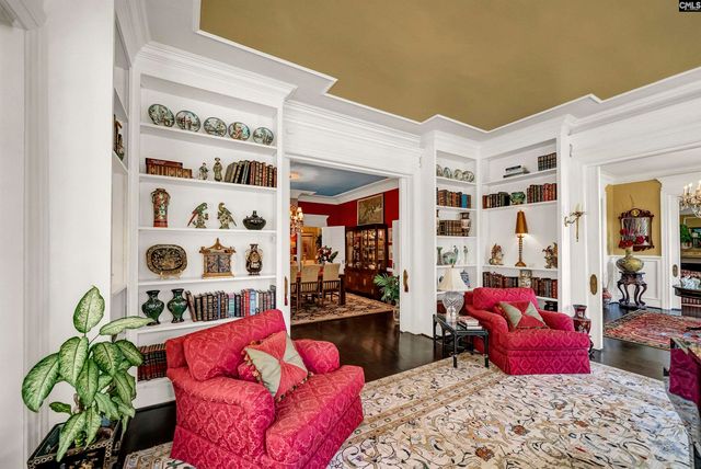 121 Saluda Avenue, Columbia, SC 29205