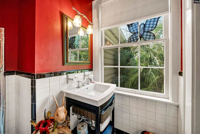 121 Saluda Avenue, Columbia, SC 29205