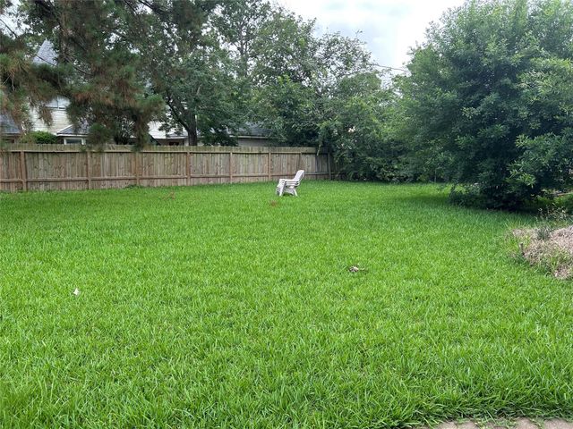 5203 Pine Arbor Drive, Houston, TX 77066