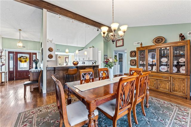 8464 Par Lane, Rogers, AR 72756