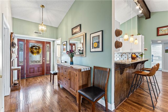 8464 Par Lane, Rogers, AR 72756