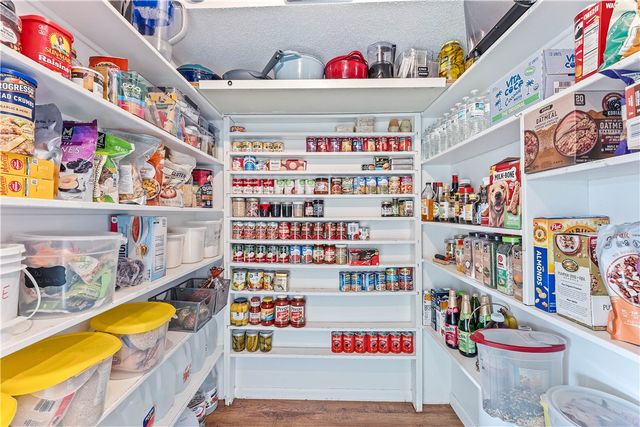 8464 Par Lane, Rogers, AR 72756