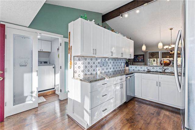 8464 Par Lane, Rogers, AR 72756