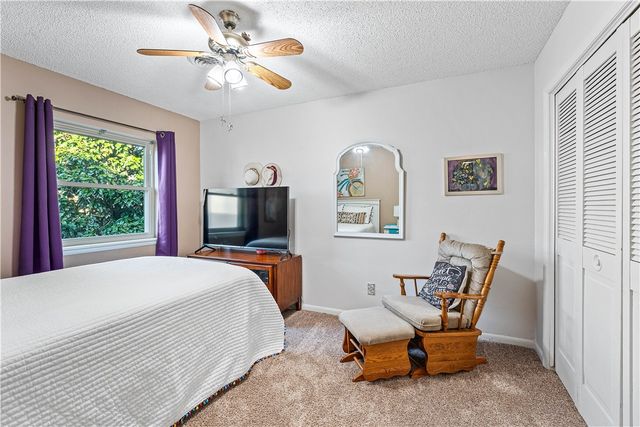 8464 Par Lane, Rogers, AR 72756