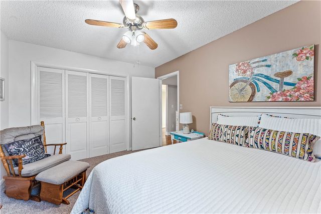 8464 Par Lane, Rogers, AR 72756