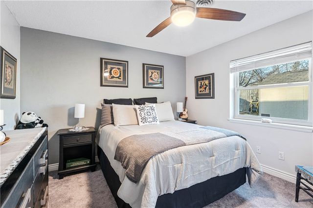 8464 Par Lane, Rogers, AR 72756