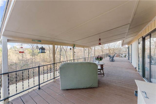 8464 Par Lane, Rogers, AR 72756