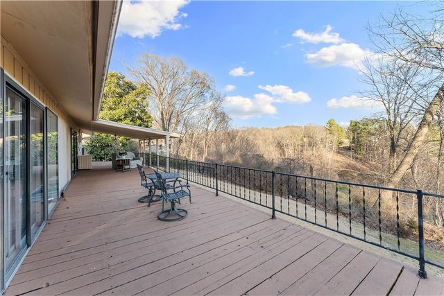 8464 Par Lane, Rogers, AR 72756