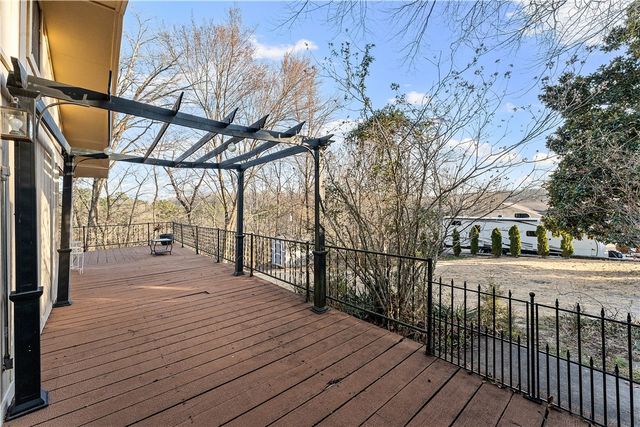 8464 Par Lane, Rogers, AR 72756