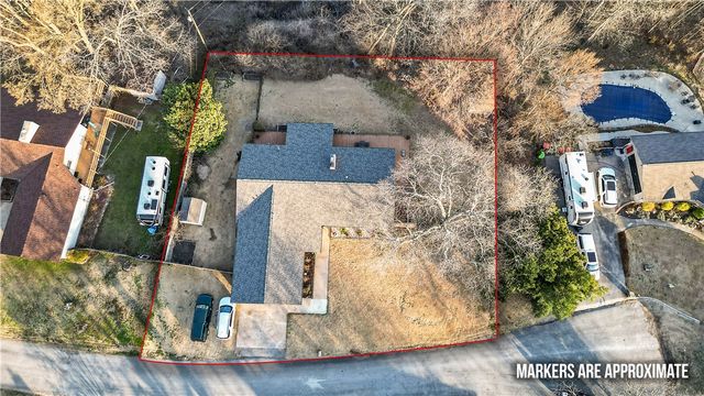 8464 Par Lane, Rogers, AR 72756