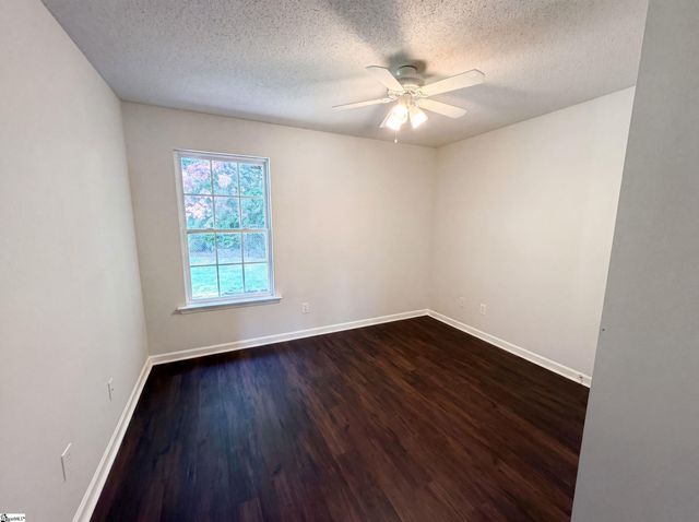 347 Bright Wick Court, Boiling Springs, SC 29316