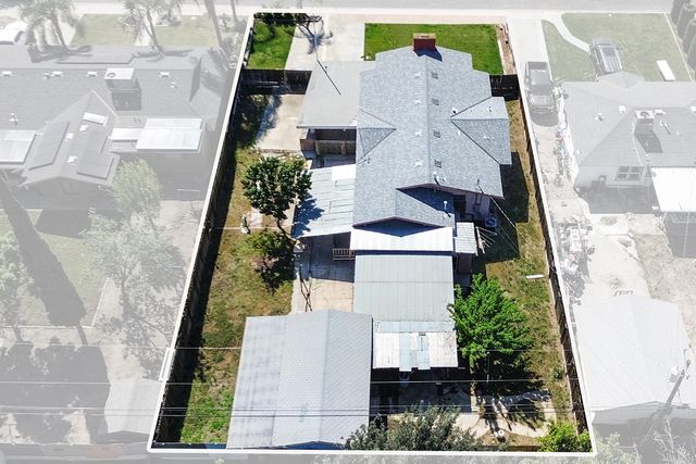 239 W Adelaide Way, Dinuba, CA 93618