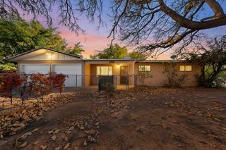 1809 Conita Real Avenue SW, Albuquerque, NM 87105