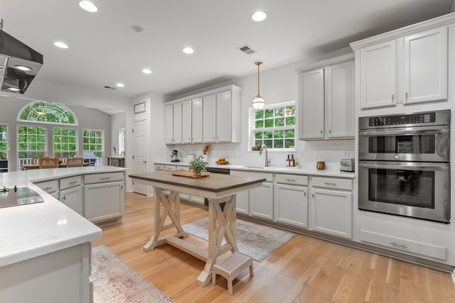 5 Modesto Lane, Simpsonville, SC 29681