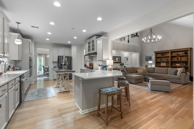 5 Modesto Lane, Simpsonville, SC 29681