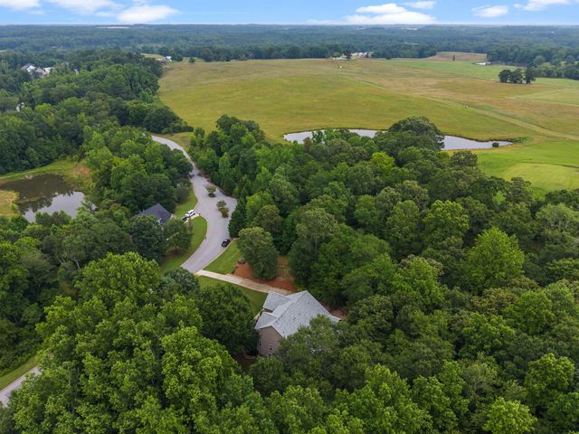 5 Modesto Lane, Simpsonville, SC 29681