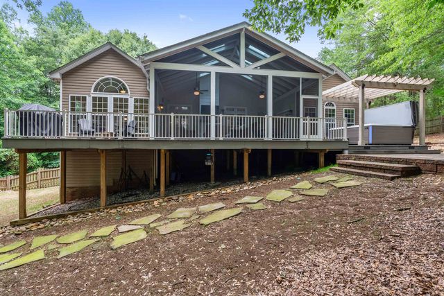 5 Modesto Lane, Simpsonville, SC 29681