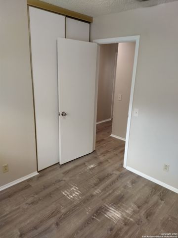 10807 Green Brook, San Antonio, TX 78223