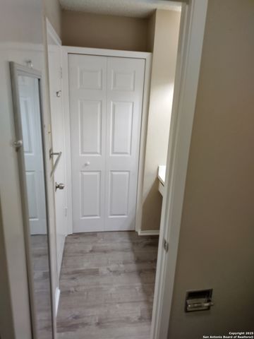 10807 Green Brook, San Antonio, TX 78223