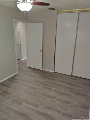 10807 Green Brook, San Antonio, TX 78223