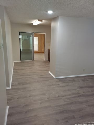 10807 Green Brook, San Antonio, TX 78223