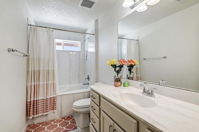 1511 21st Avenue SE, Rio Rancho, NM 87124