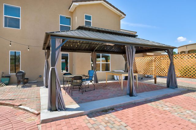 1511 21st Avenue SE, Rio Rancho, NM 87124