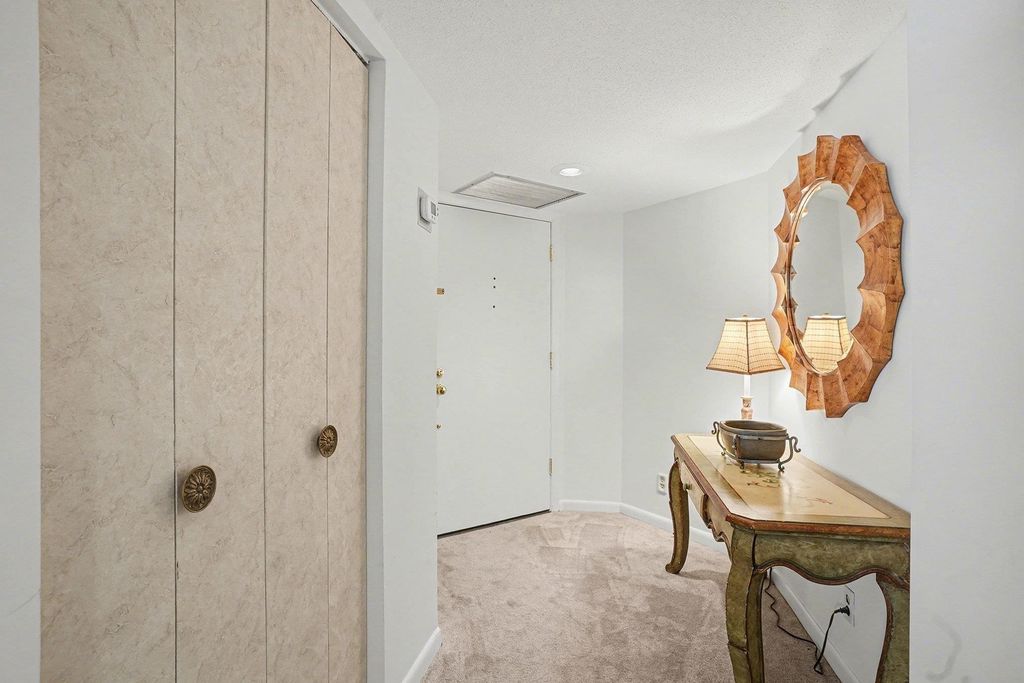 9650 Shore Dr Apt 607, Myrtle Beach, SC 29572 — photo 2
