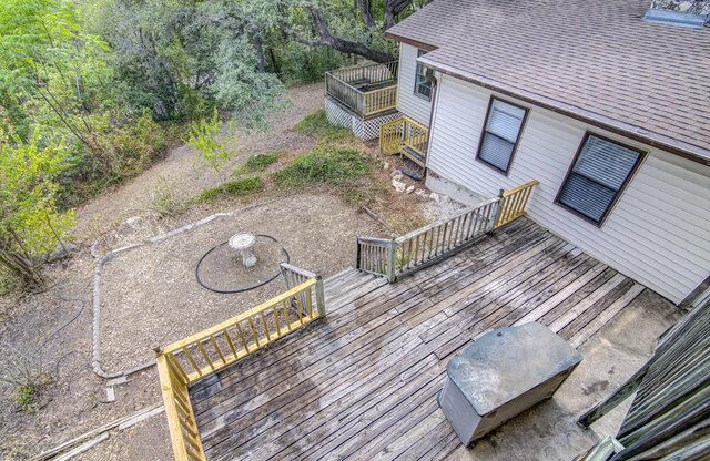 18201 Lura LN, Jonestown, TX 78645