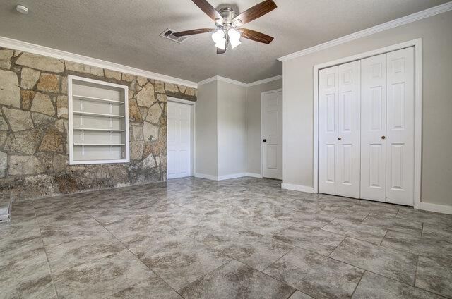 18201 Lura LN, Jonestown, TX 78645