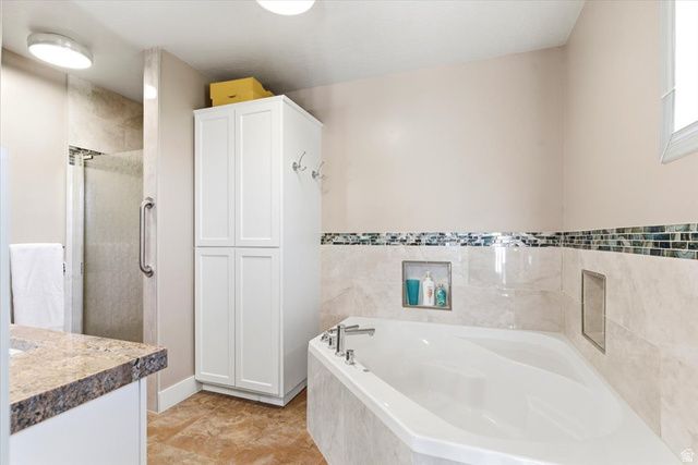 991 S 6525 E, Huntsville, UT 84317