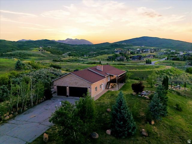991 S 6525 E, Huntsville, UT 84317