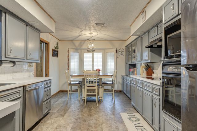 2507 N 3rd Street, Tahoka, TX 79373