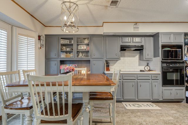 2507 N 3rd Street, Tahoka, TX 79373