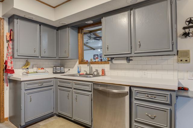 2507 N 3rd Street, Tahoka, TX 79373