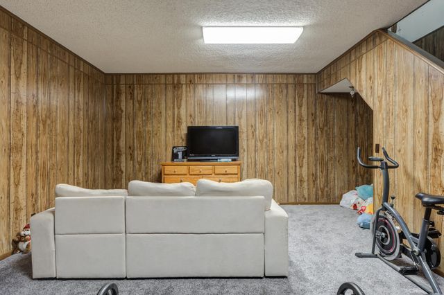 2507 N 3rd Street, Tahoka, TX 79373