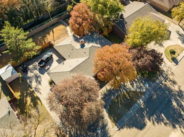 2507 N 3rd Street, Tahoka, TX 79373