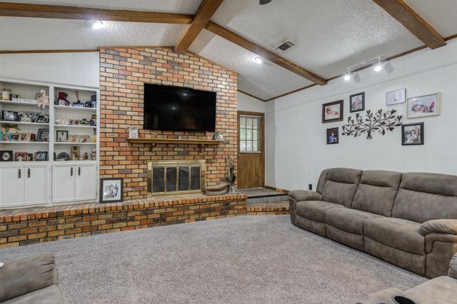 2507 N 3rd Street, Tahoka, TX 79373