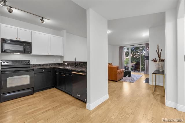 9039 E Panorama Circle C309, Englewood, CO 80112
